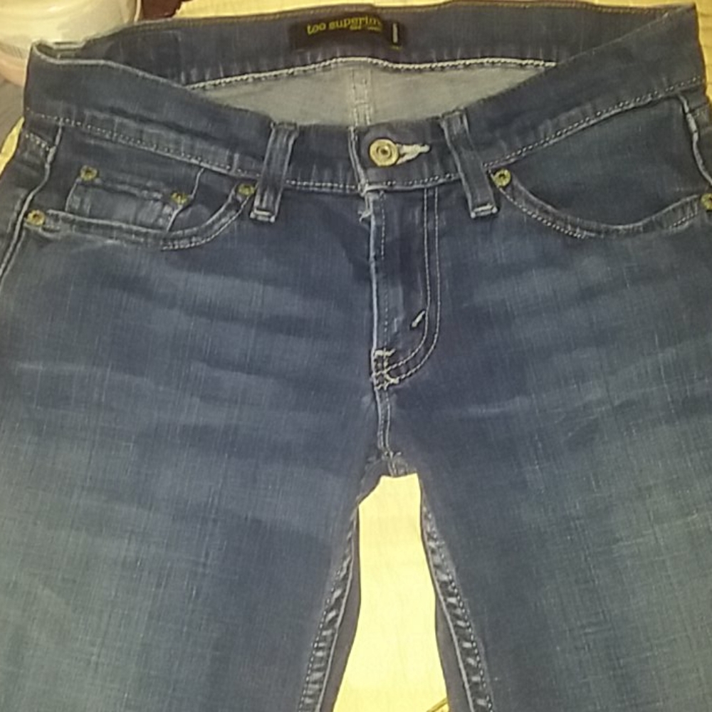Levis too superflow jeans